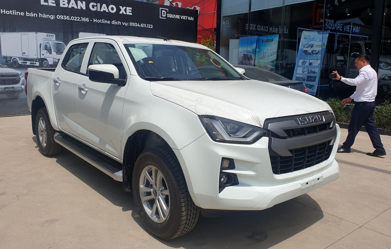 isuzu dmax 2022 số sàn