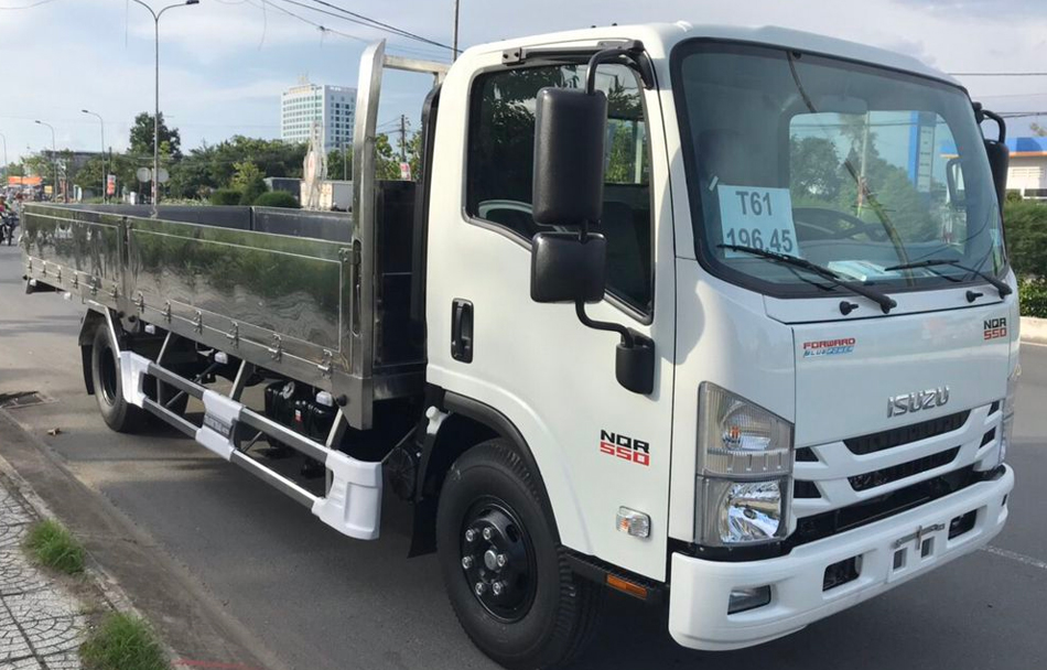 xe tải isuzu nqr 550