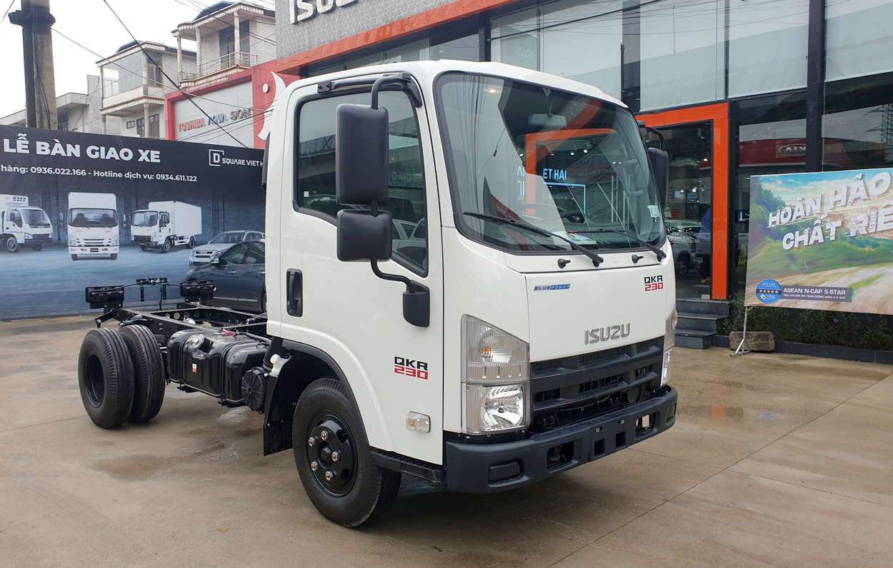 xe tải isuzu qkr 230 thùng kín