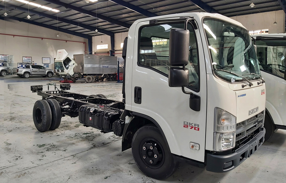 xe tải isuzu qkr 270 thùng kín