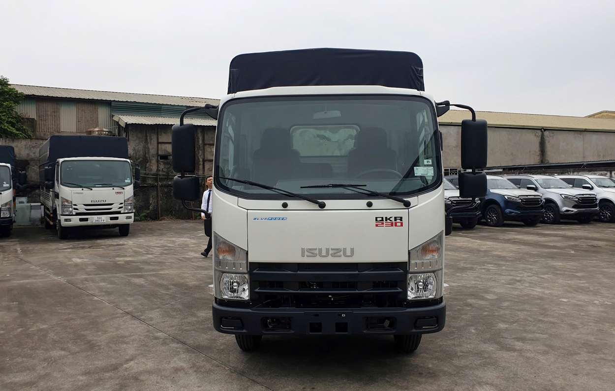 xe tải isuzu qkr 230 giá rẻ